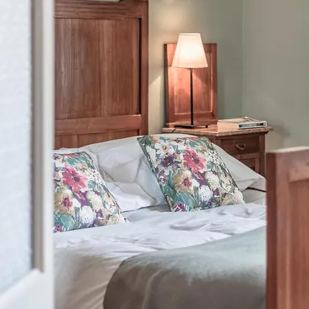 Pescallo Garden Retreat