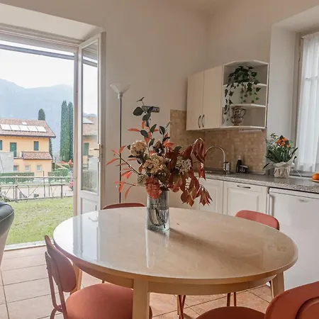 Pescallo Garden Retreat Daire *