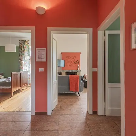 Apartament Pescallo Garden Retreat *