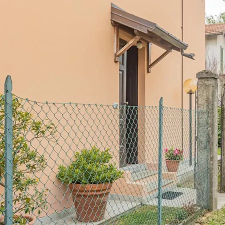 Pescallo Garden Retreat