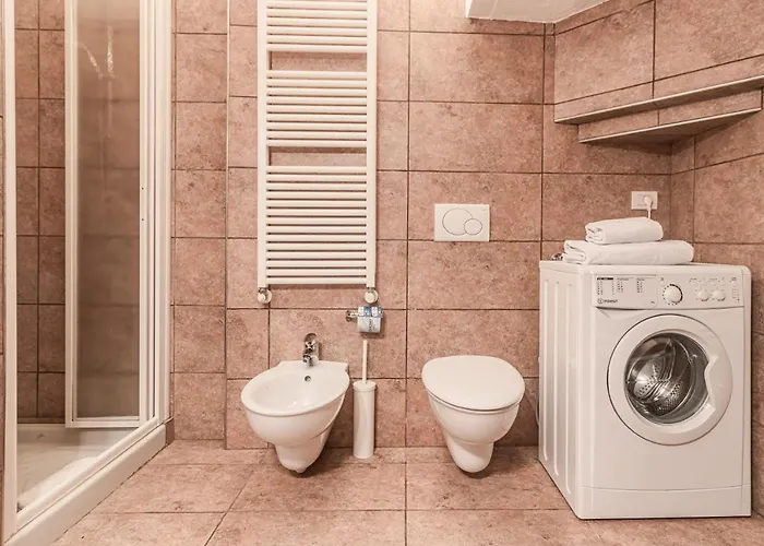 Pescallo Garden Retreat *