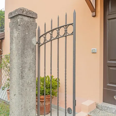 Pescallo Garden Retreat Apartman